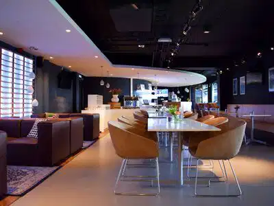 Business Loge Plus