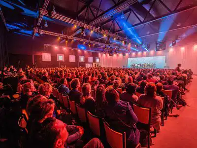 Purple (Congreszaal)