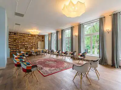 Salon